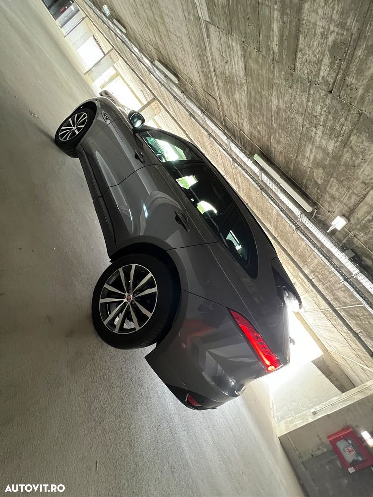 Jaguar F-Pace 25d AWD Aut. R-Sport - 17