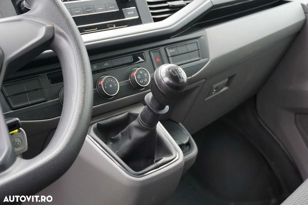 Volkswagen Transporter - 17