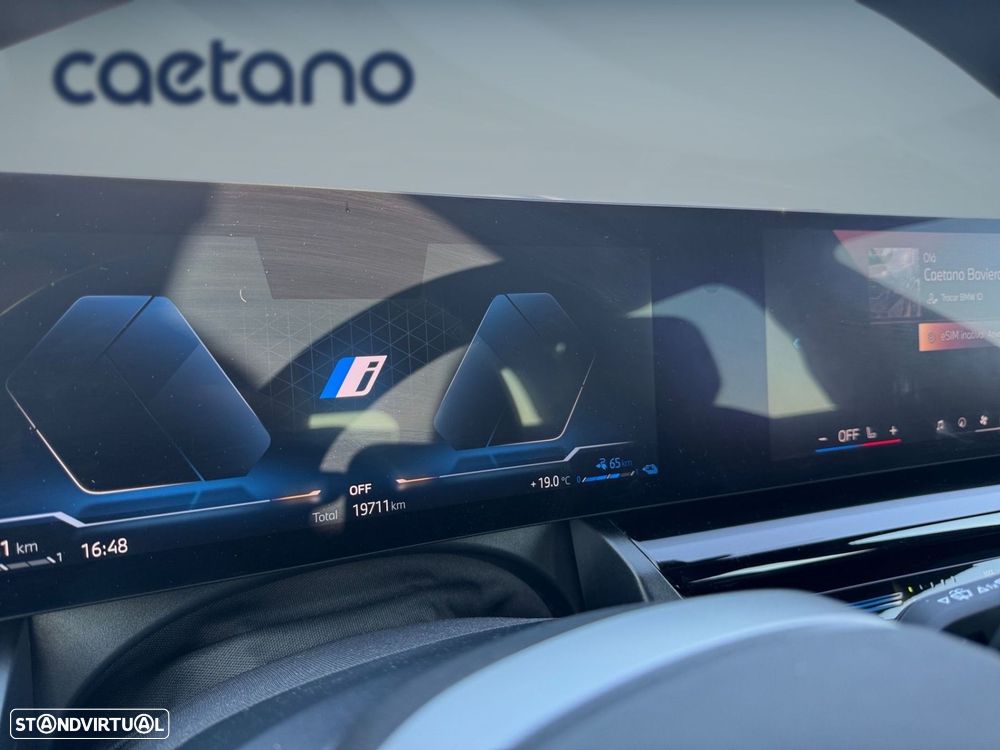 BMW 530 e Pack Desportivo M - 9