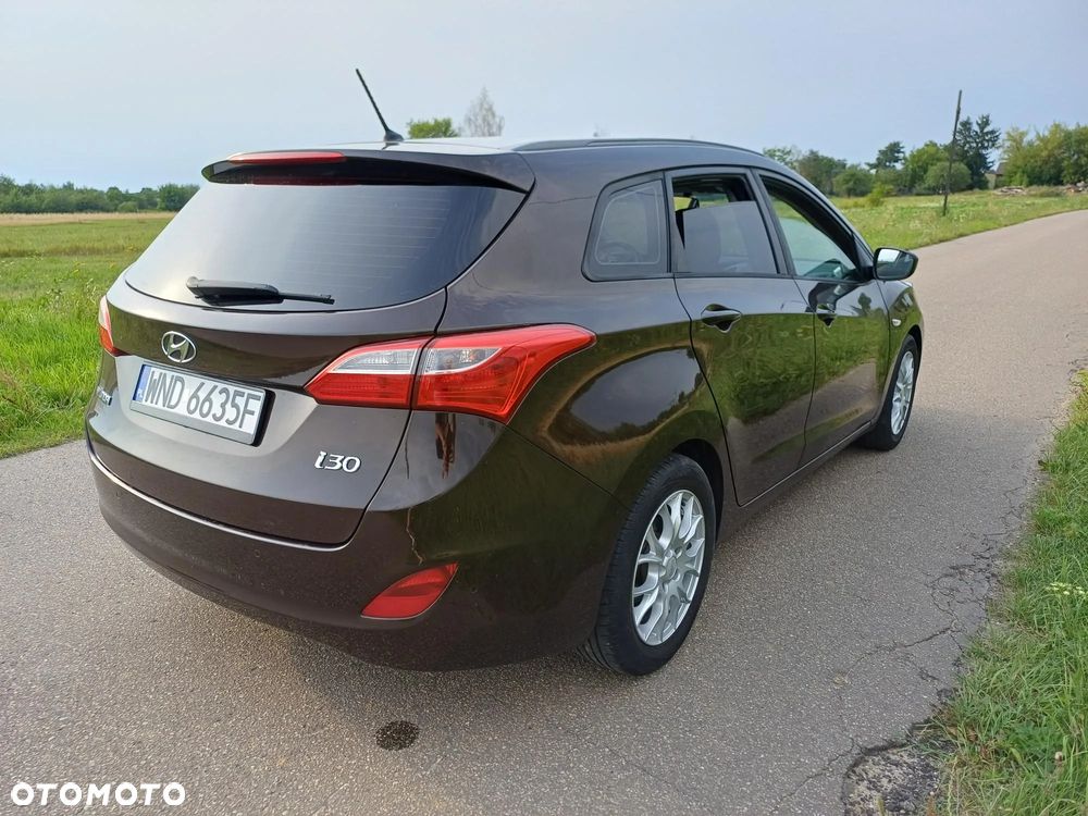 Hyundai i30 blue 1.6 GDI Trend - 25