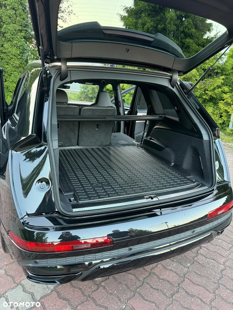 Audi Q7 55 TFSI mHEV Quattro S Line Tiptr - 23