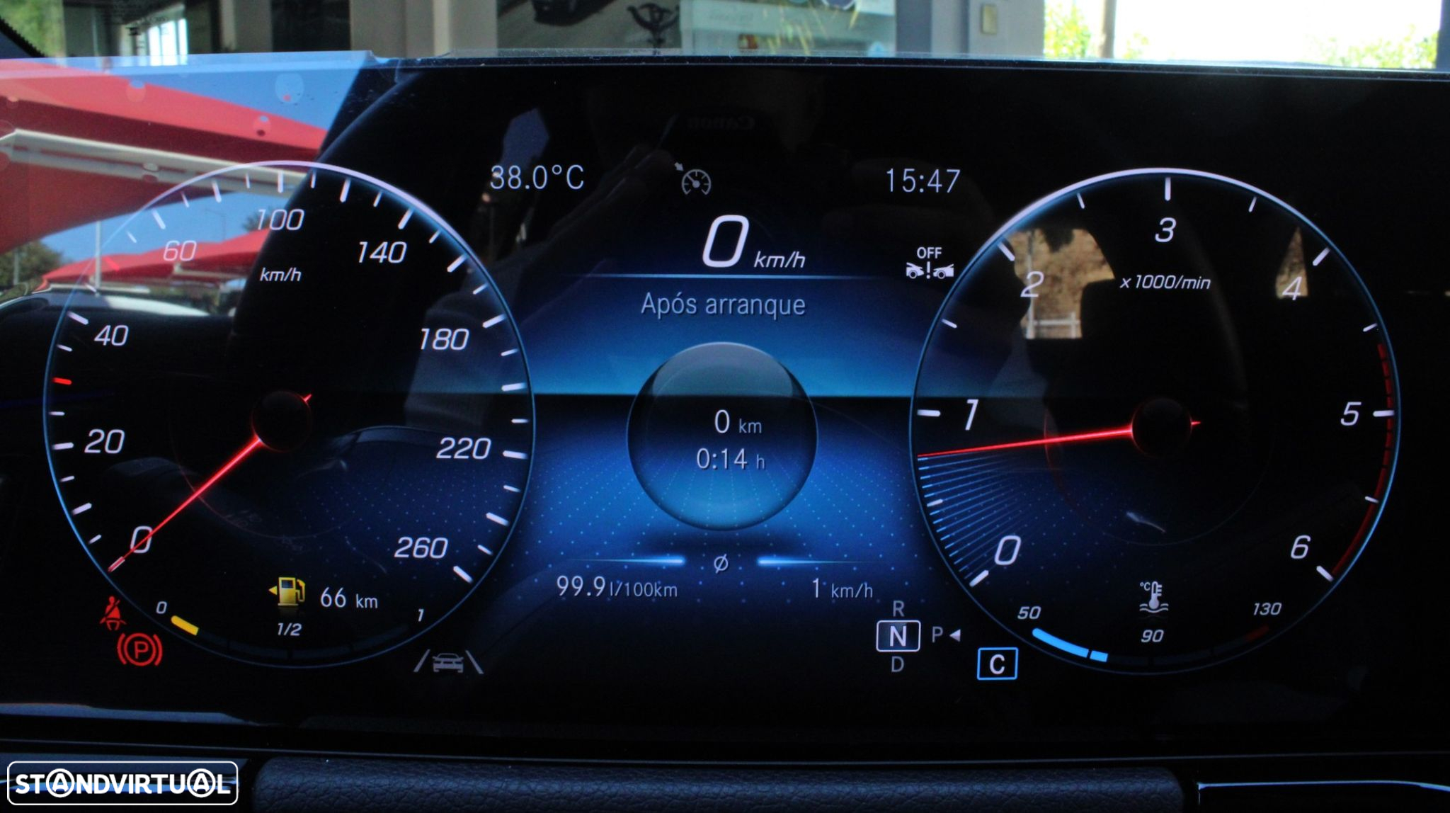 Mercedes-Benz GLA 180 d - 12