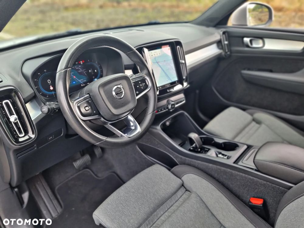 Volvo XC 40 B3 B DKG Essential - 27