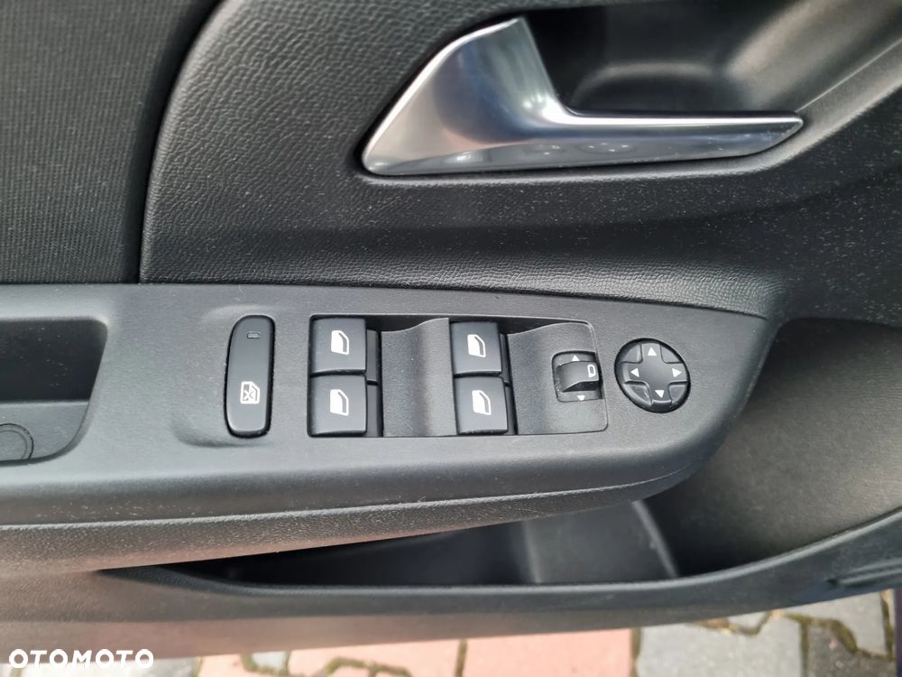 Opel Corsa - 28