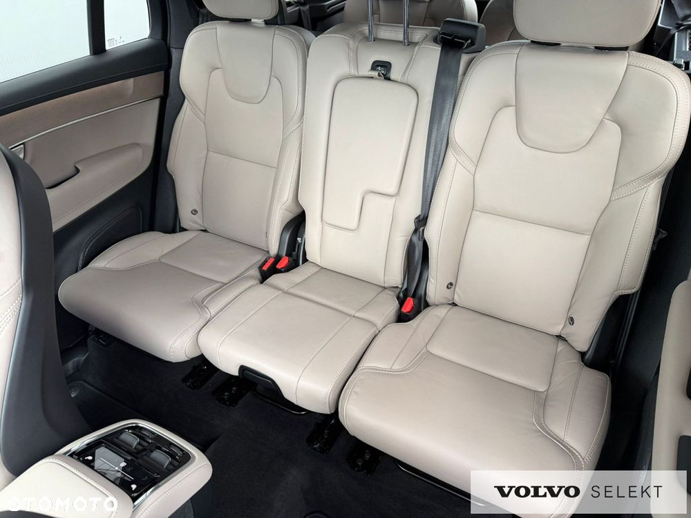 Volvo XC 90 - 16