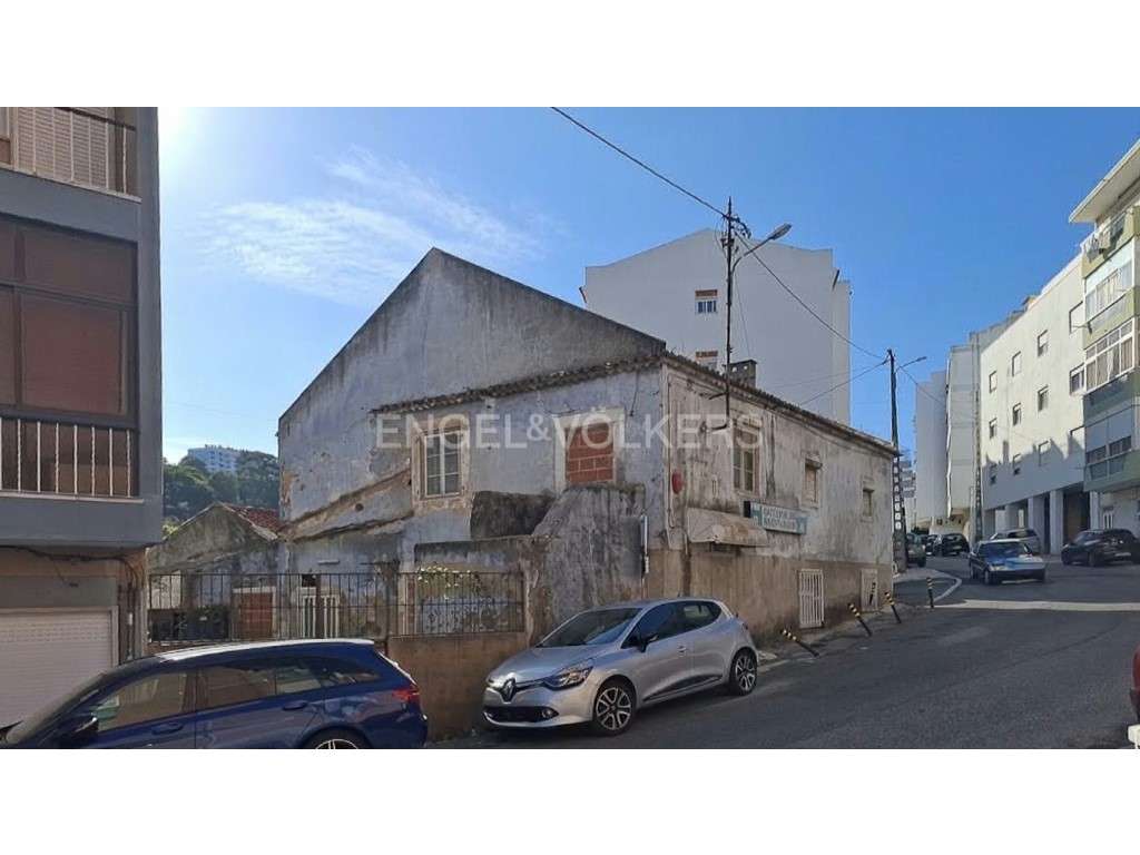 Propriedade com projecto aprovado para construção de prédio com 4 p... - Grande imagem: 4/7