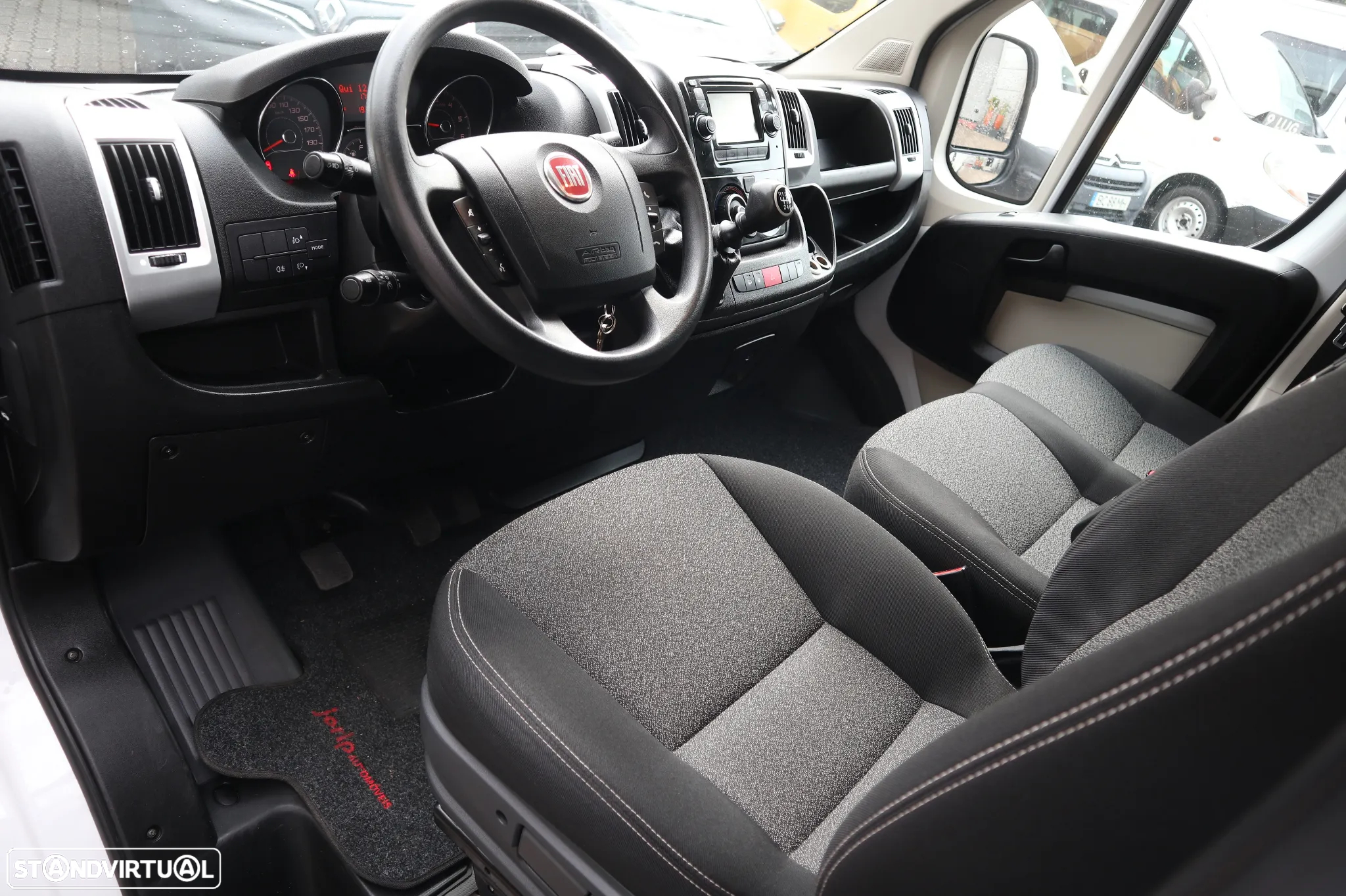 Fiat Ducato 2.3 MTJ 130 Contentor + plataforma - 16