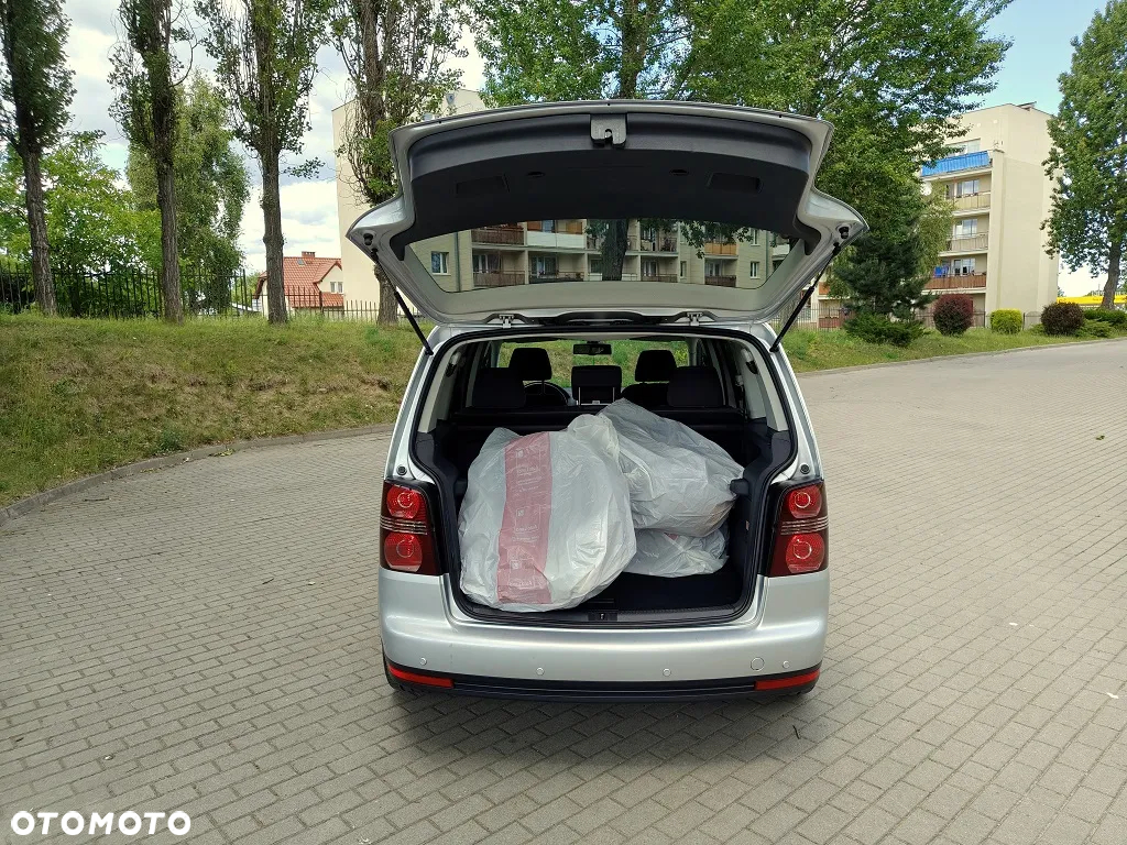 Volkswagen Touran 1.9 TDI United - 35