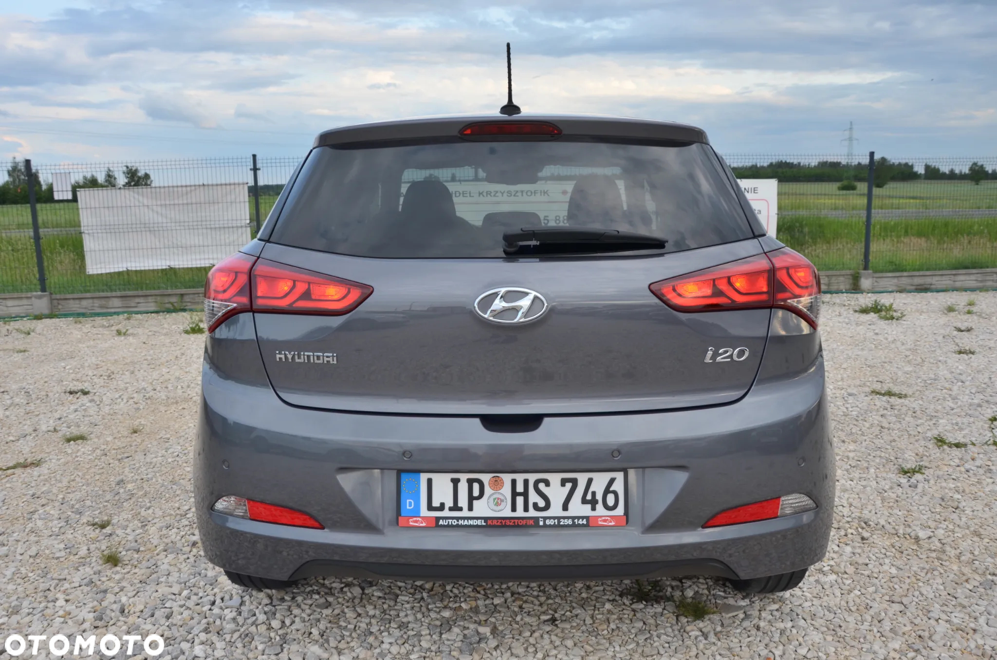 Hyundai i20 1.4 Premium - 19