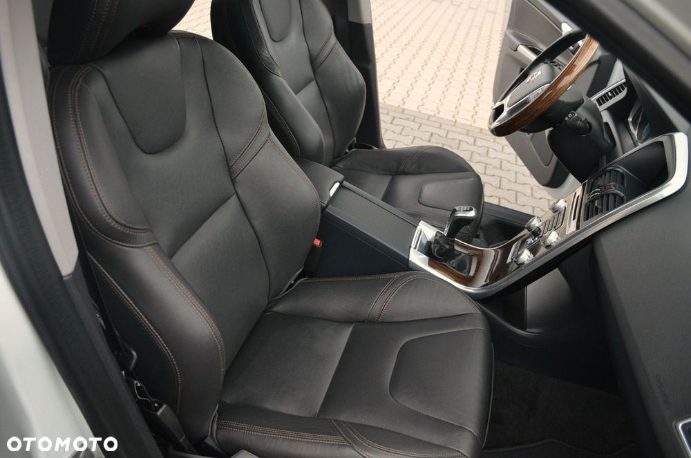 Volvo XC 60 - 19