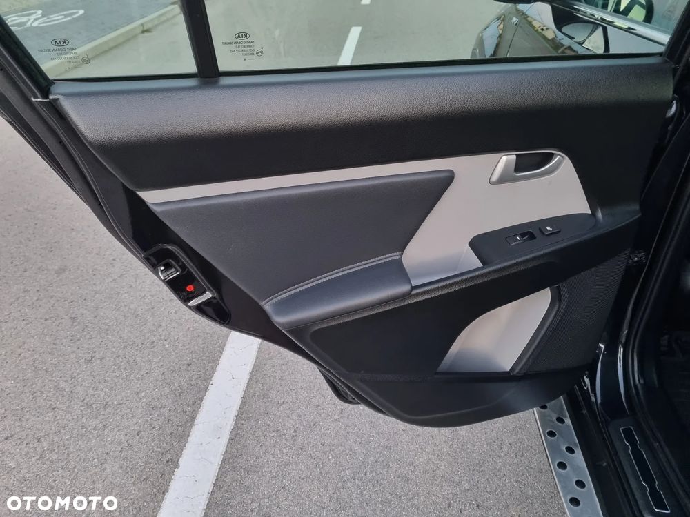 Kia Sportage 2.0 CRDI 184 AWD Platinum Edition - 17