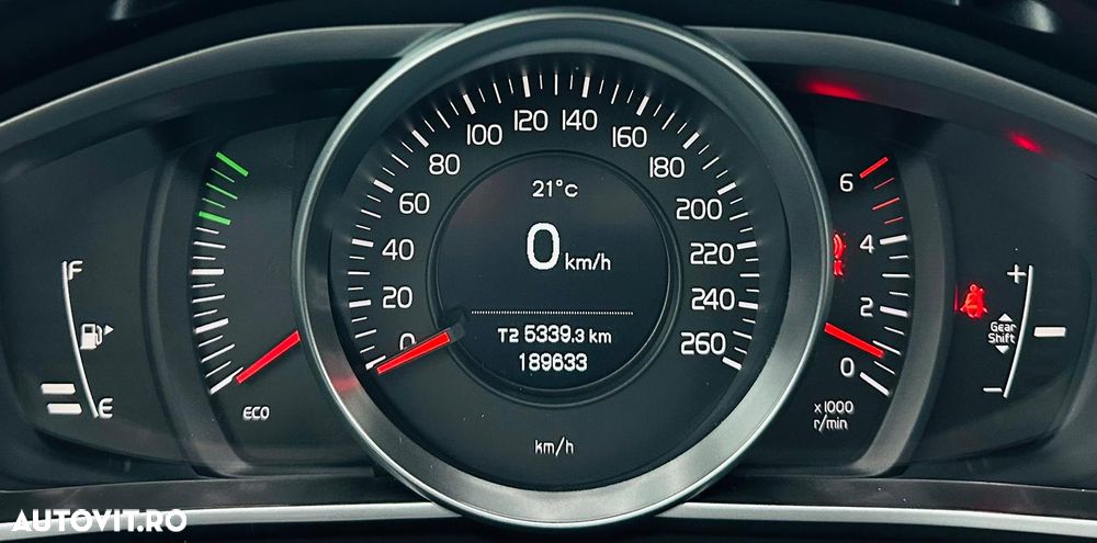 Volvo V40 D2 DRIVe Momentum - 28