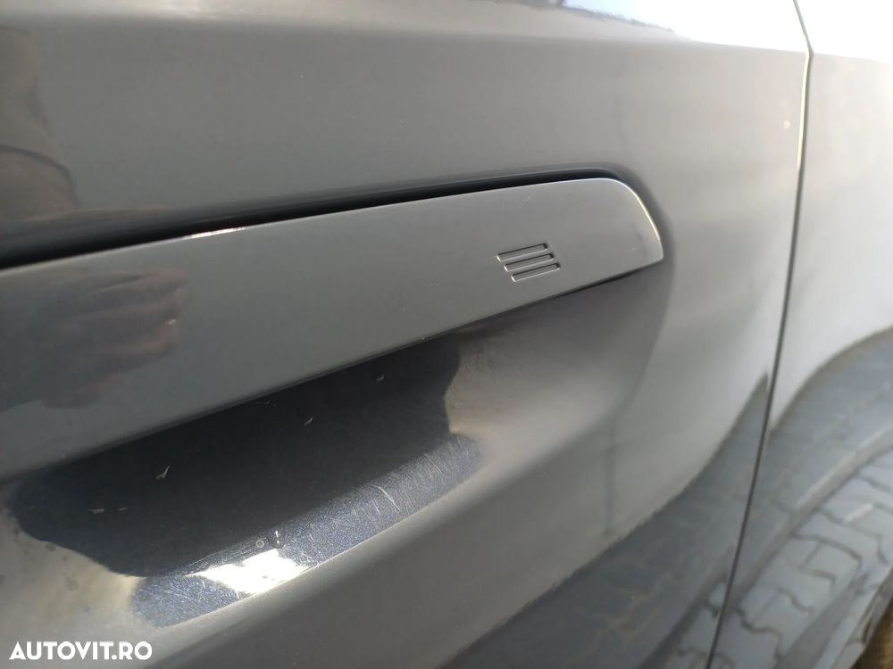 BMW X1 xDrive20d AT MHEV - 8