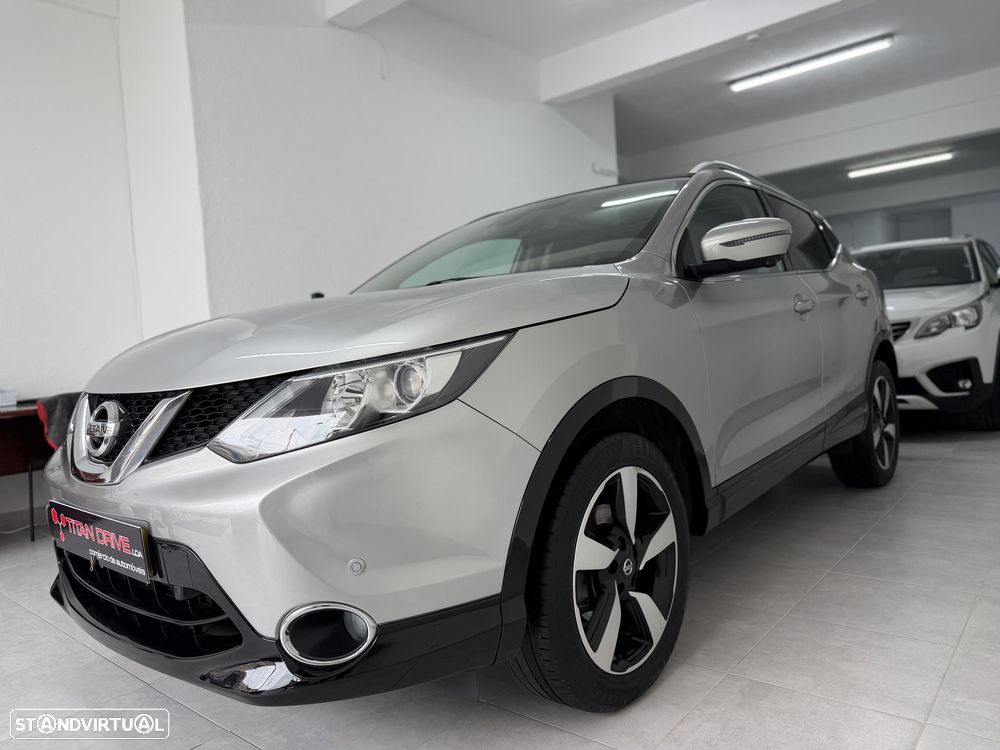 Nissan Qashqai 1.5 dCi DPF 360 - 1