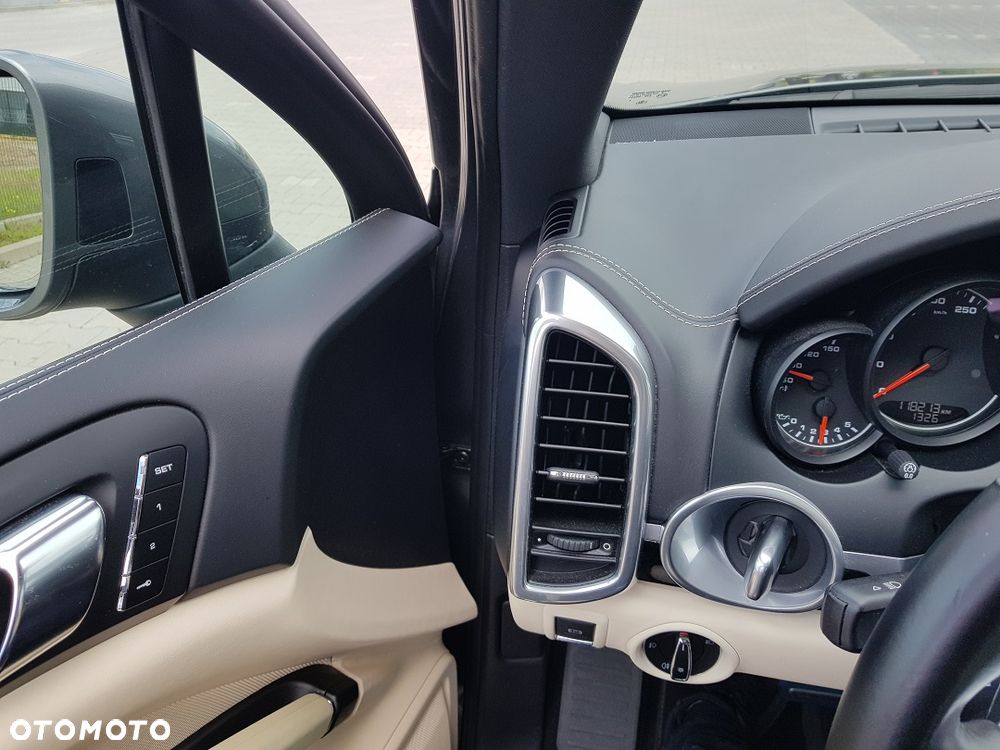 Porsche Cayenne S Diesel - 34