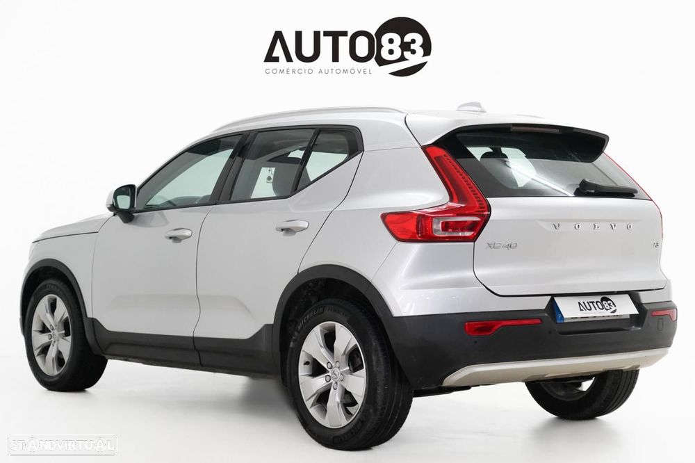 Volvo XC 40 1.5 T3 Momentum Tech Edition - 3