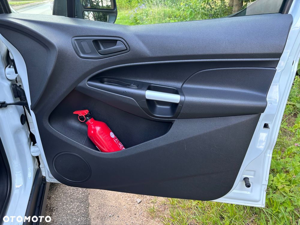 Ford Connect - 17