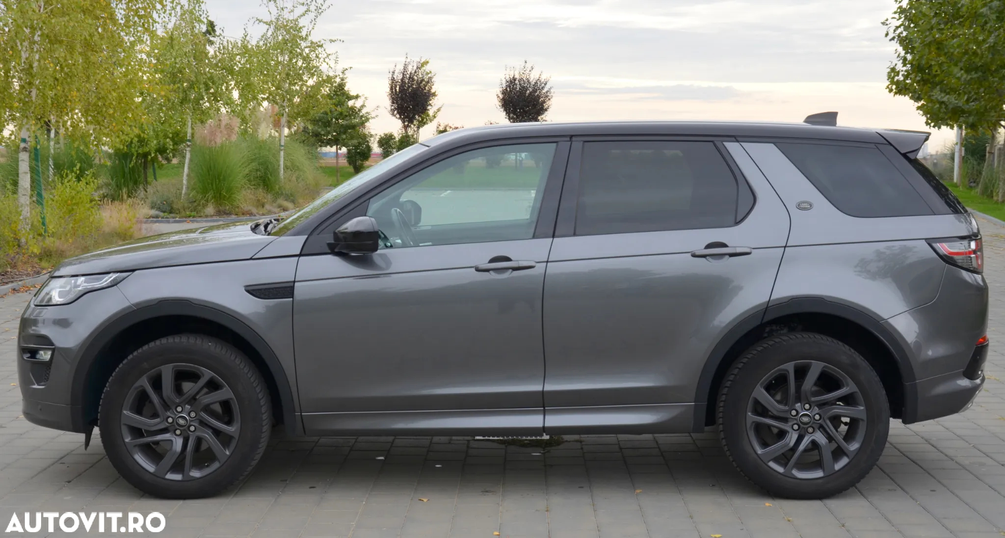 Land Rover Discovery Sport 2.0 D180 R-Dynamic MHEV HSE - 9