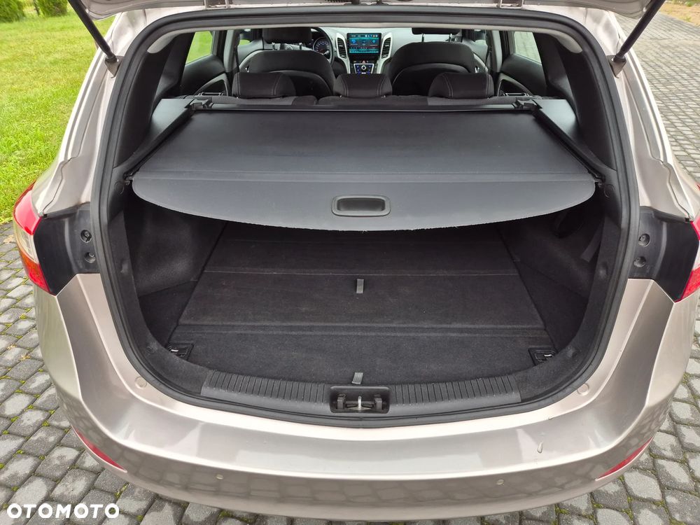 Hyundai i30 1.6 GDI Style - 35