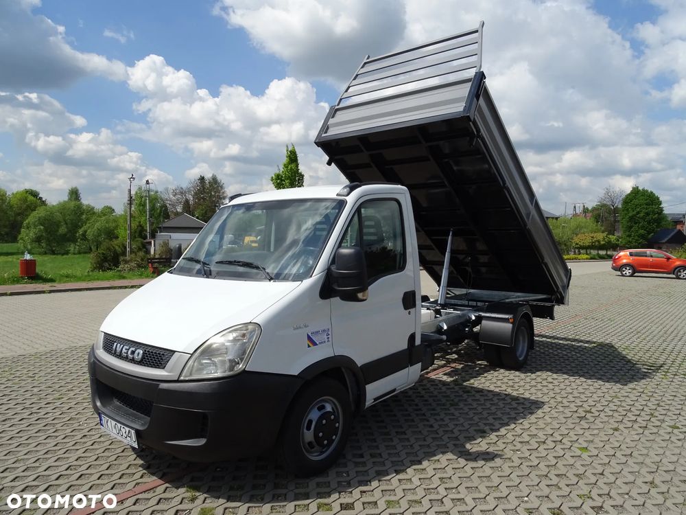 Iveco DAILY - 1