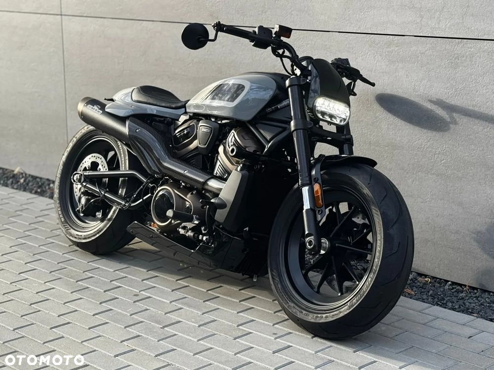 Harley-Davidson Sportster - 1
