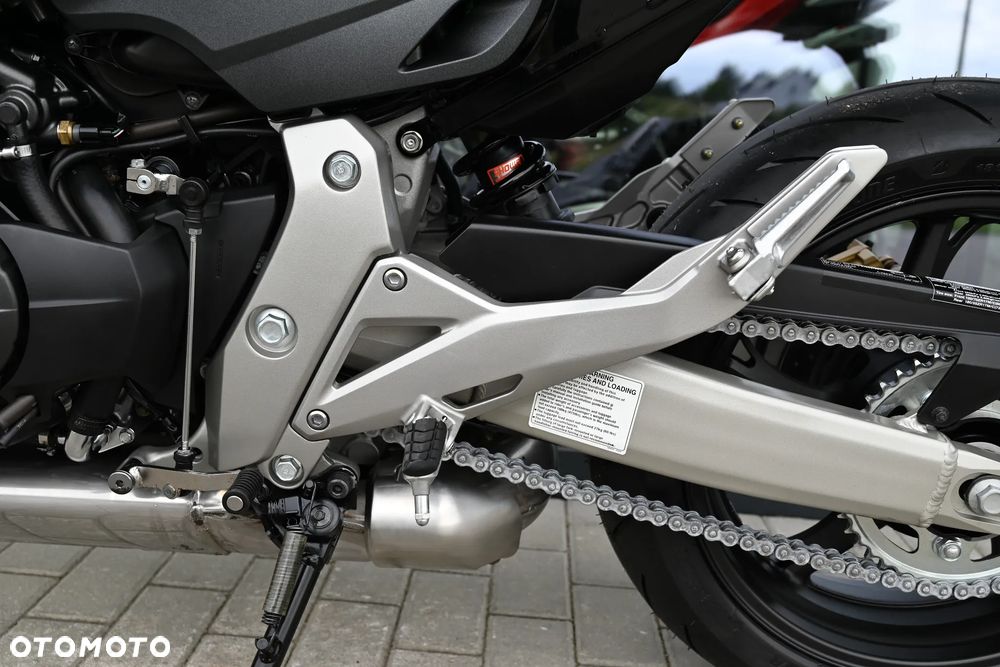 Honda Hornet - 24