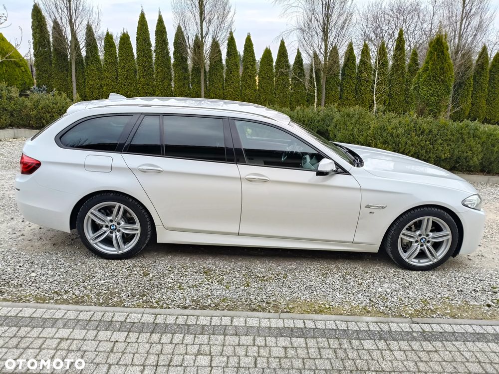 BMW Seria 5 525d xDrive - 4