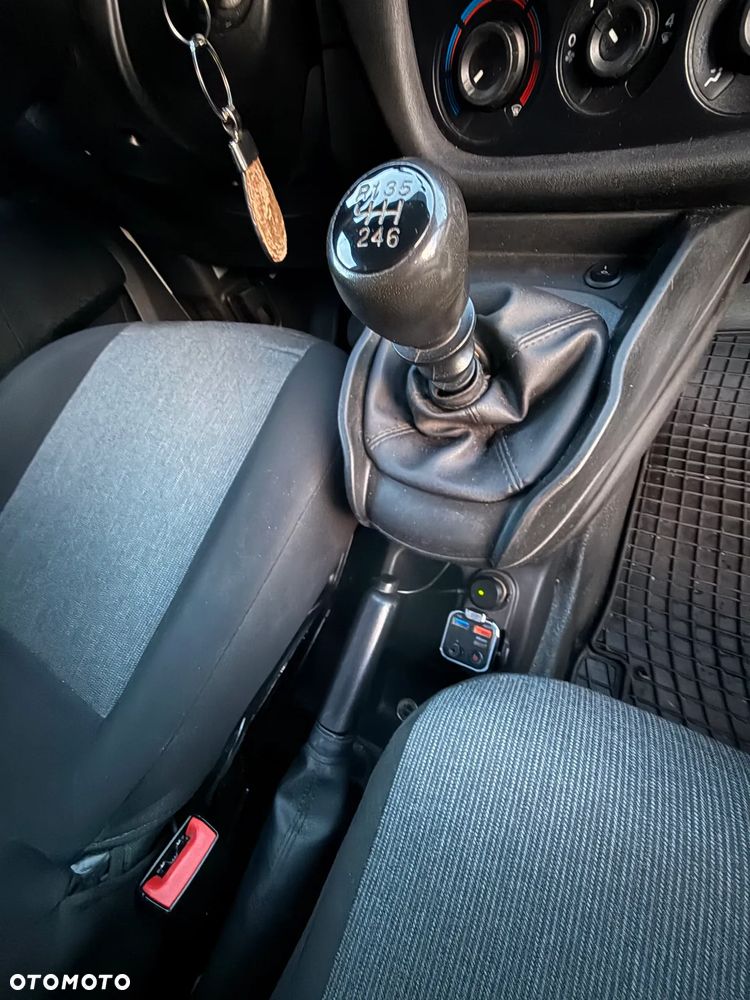 Fiat Doblo - 19