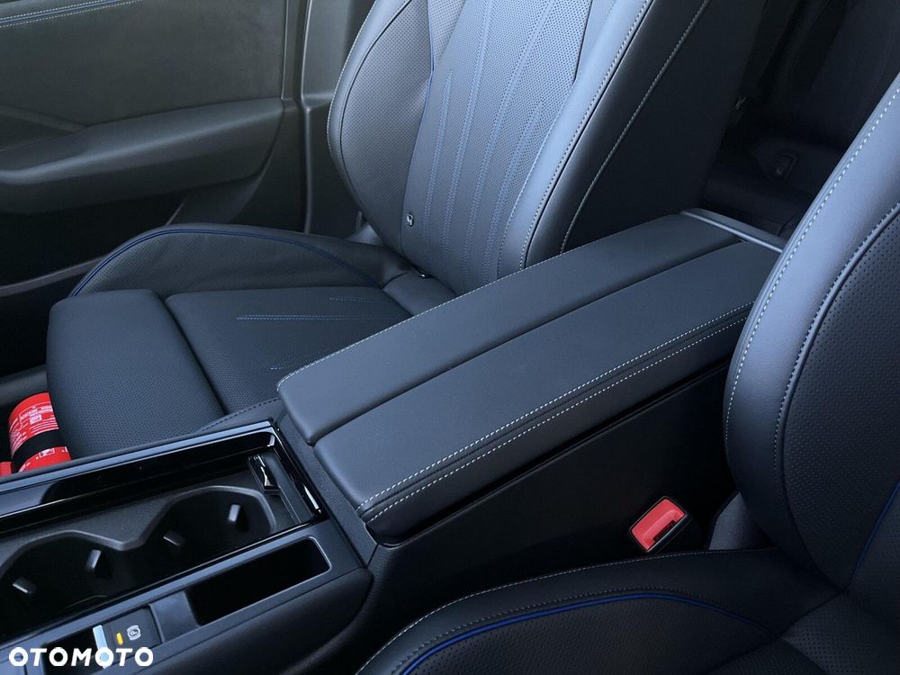 Volkswagen Passat - 18