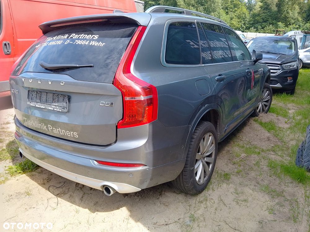 Volvo XC 90 D5 AWD Geartronic Momentum - 4