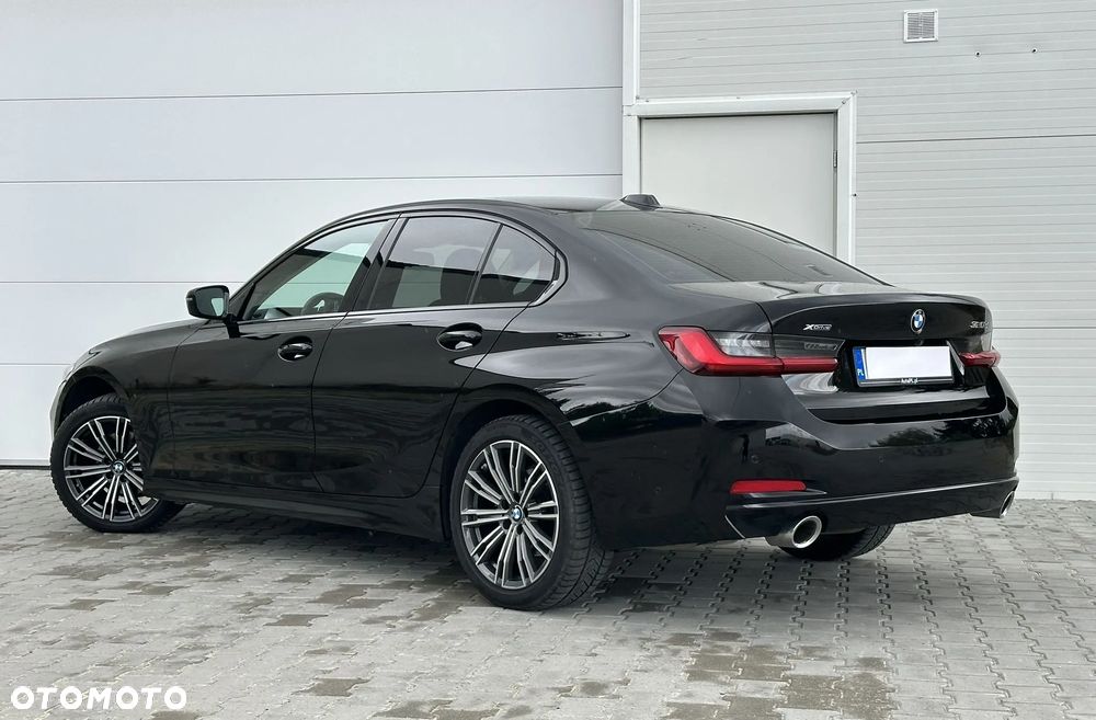 BMW Seria 3 320d xDrive mHEV sport - 3