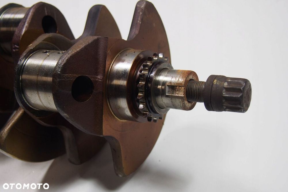 WAŁ KORBOWY VW TOUAREG I Q7 4.2 AXQ - 2