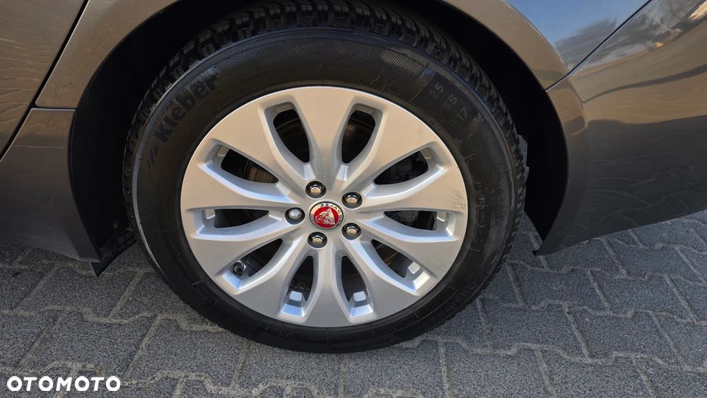 Jaguar XF 2.0 i4D Prestige - 6
