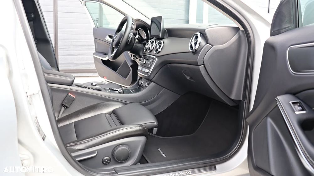 Mercedes-Benz GLA 220 d 4MATIC 7G-DCT Peak Edition - 15