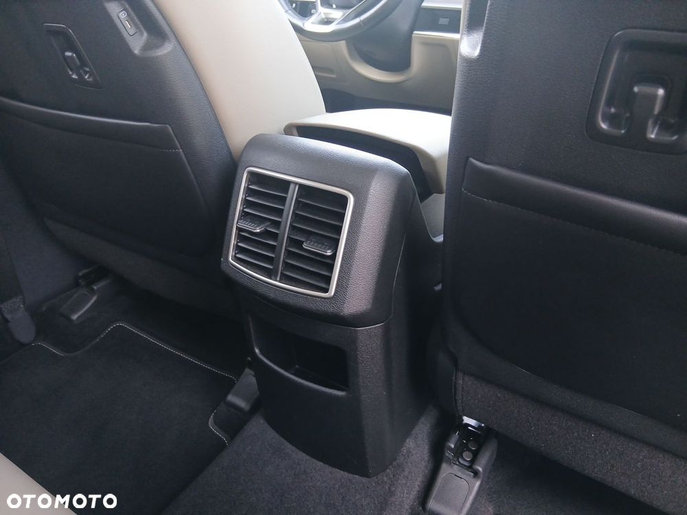 Kia Sportage 1.6 T-GDI Business Line 2WD - 36