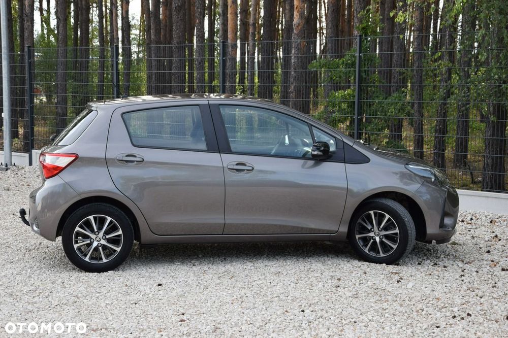 Toyota Yaris 1.5 Active - 26