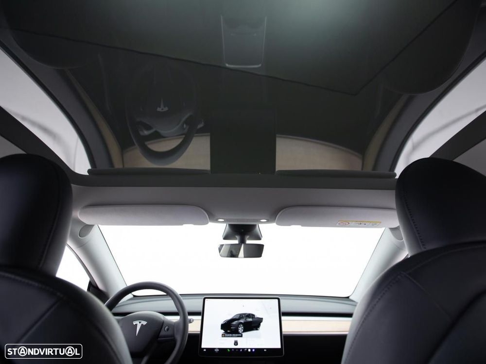 Tesla Model Y Long Range Dual Motor AWD - 7