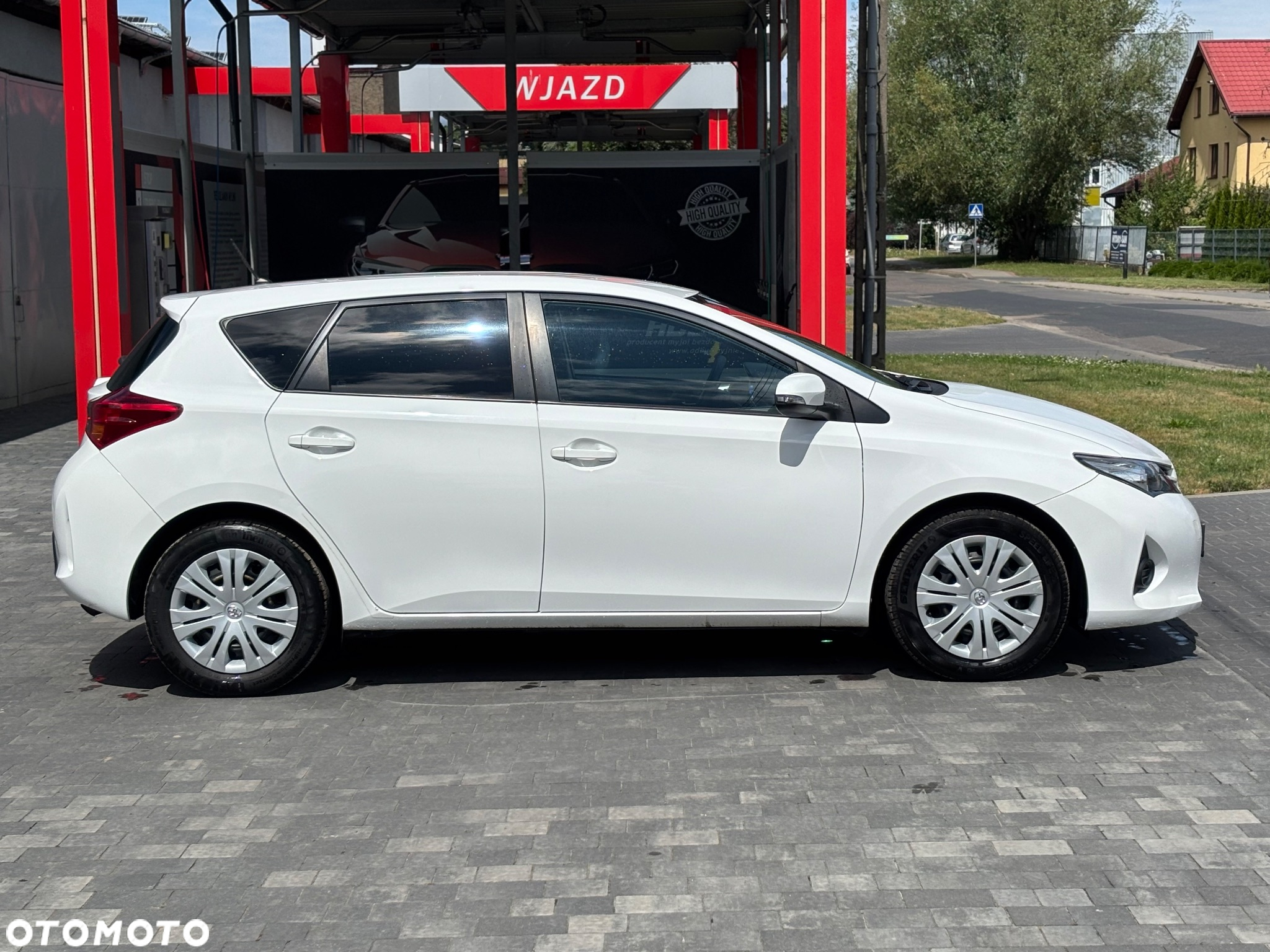 Toyota Auris - 5