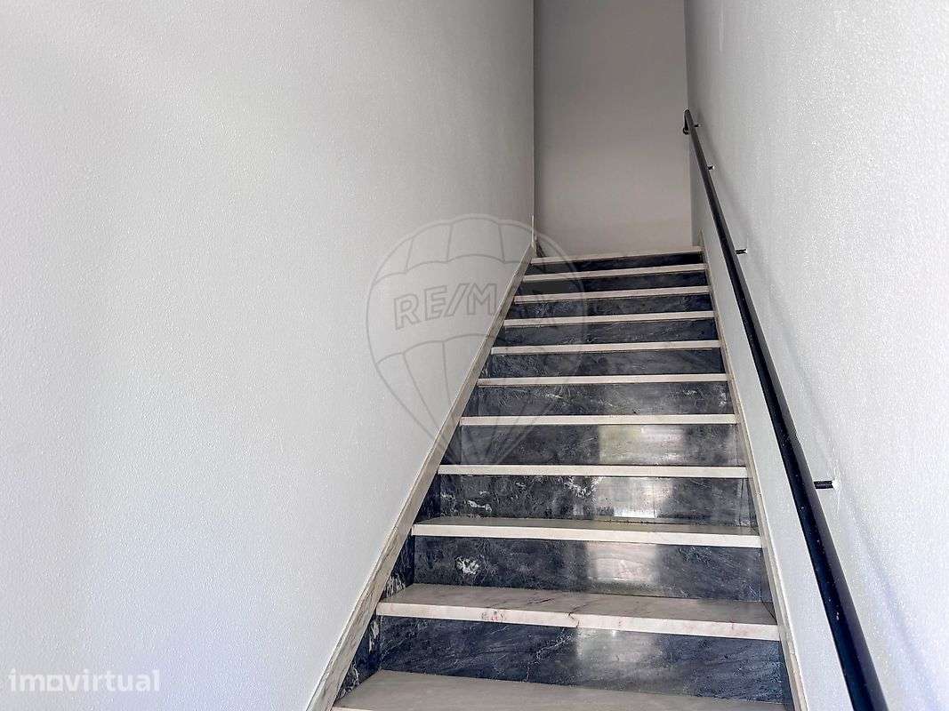 Moradia T3 para arrendamento - Grande imagem: 2/28