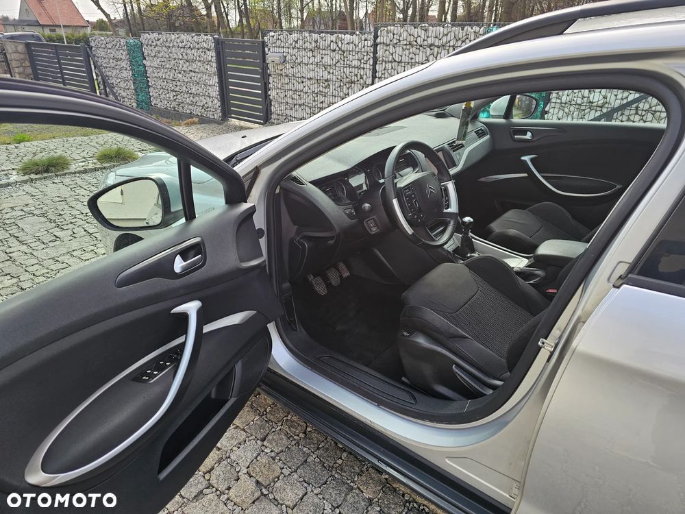 Citroën C5 2.0 HDi Dynamique Equilibre Navi - 8