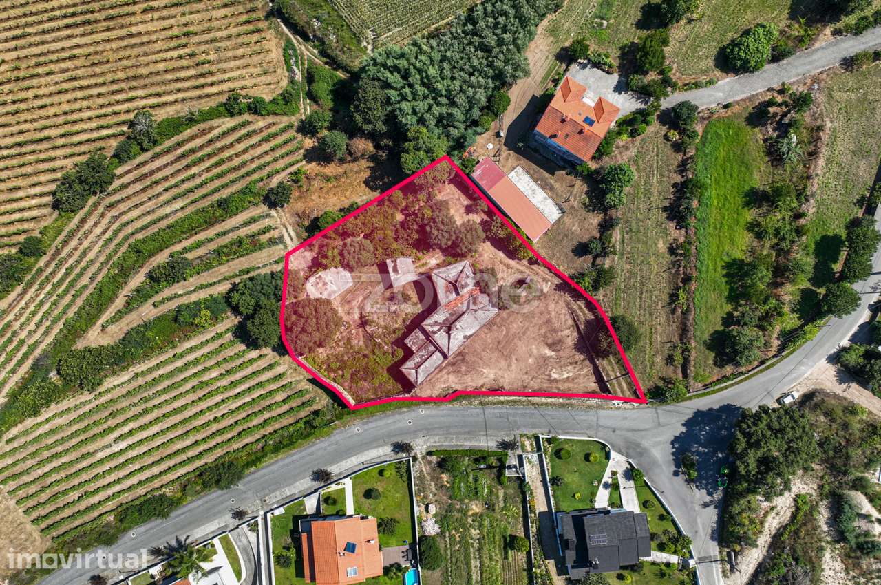 Moradia centenária T4 em Midões, Barcelos. - Grande imagem: 2/45