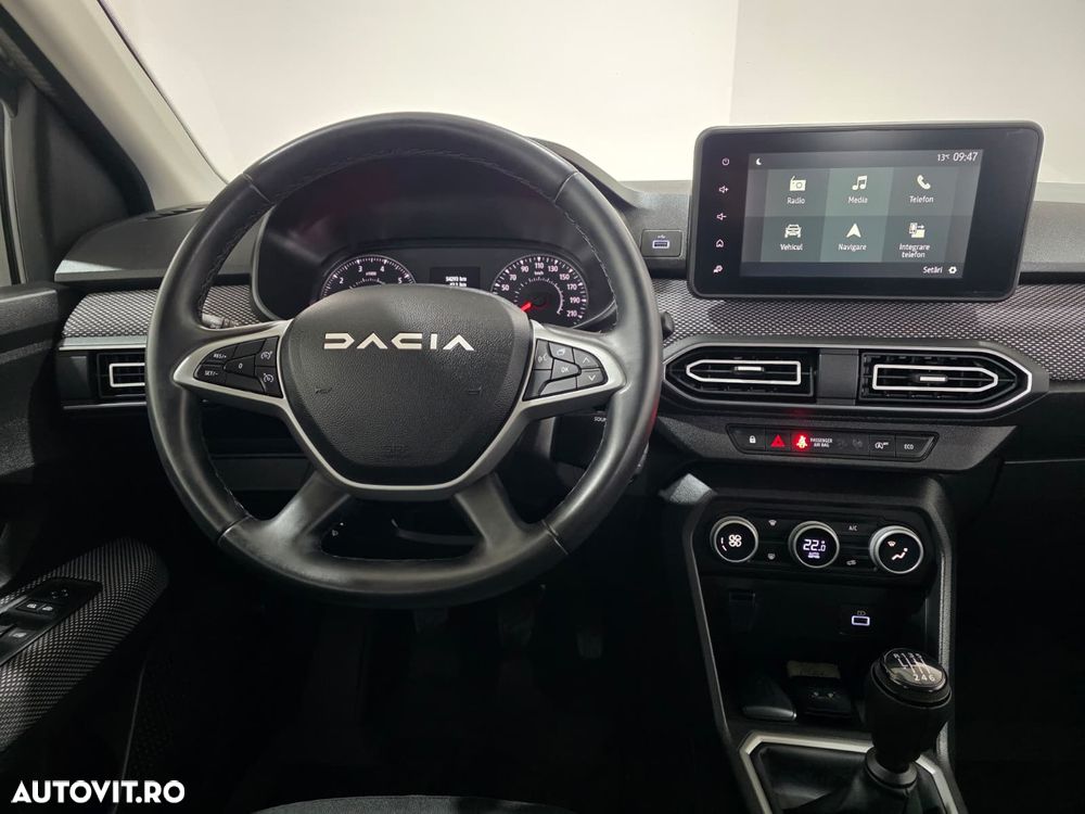 Dacia Logan TCe 90 MT6 Prestige - 9