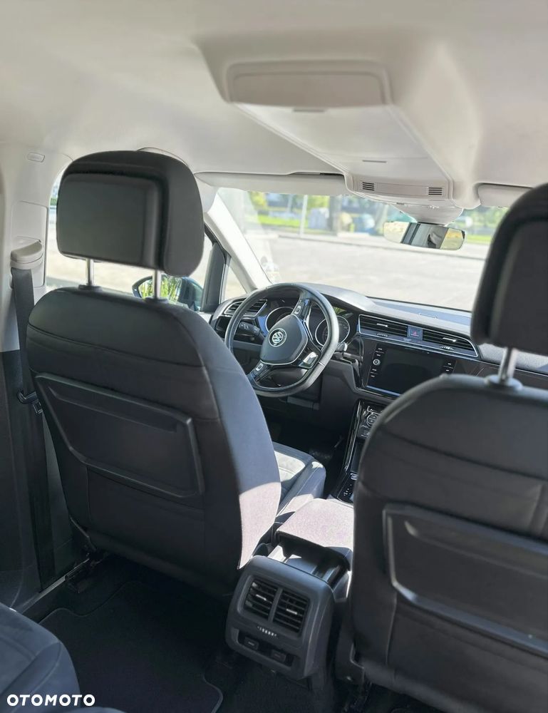 Volkswagen Touran 1.8 TSI BMT Highline DSG - 11