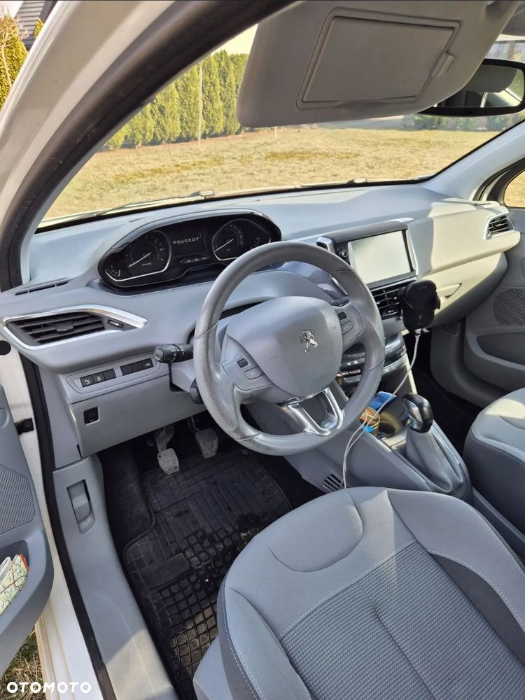 Peugeot 208 1.6 VTi Allure - 4