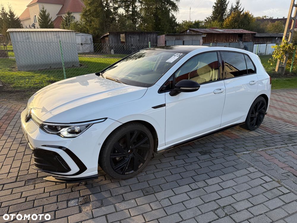 Volkswagen Golf 1.5 eTSI OPF DSG R-Line - 2
