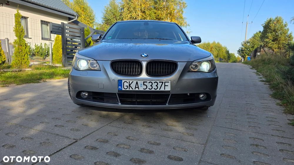 BMW 5 Series 2004 photo 4