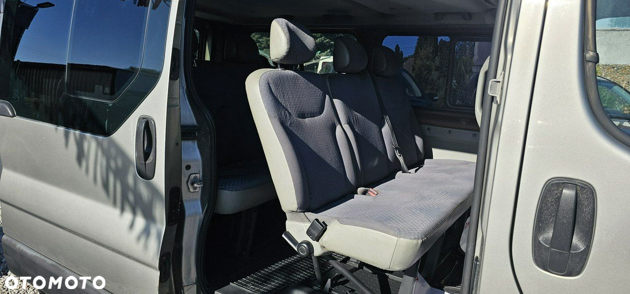 Renault Trafic - 28