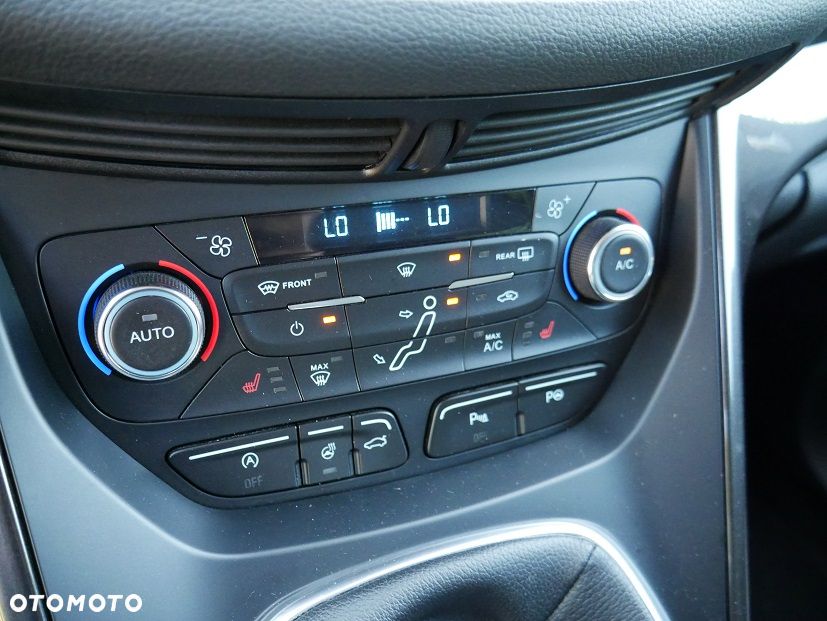 Ford C-MAX 2.0 TDCi Start-Stop-System Titanium - 21
