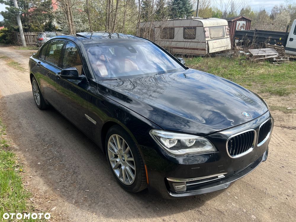 BMW Seria 7 760i L - 12