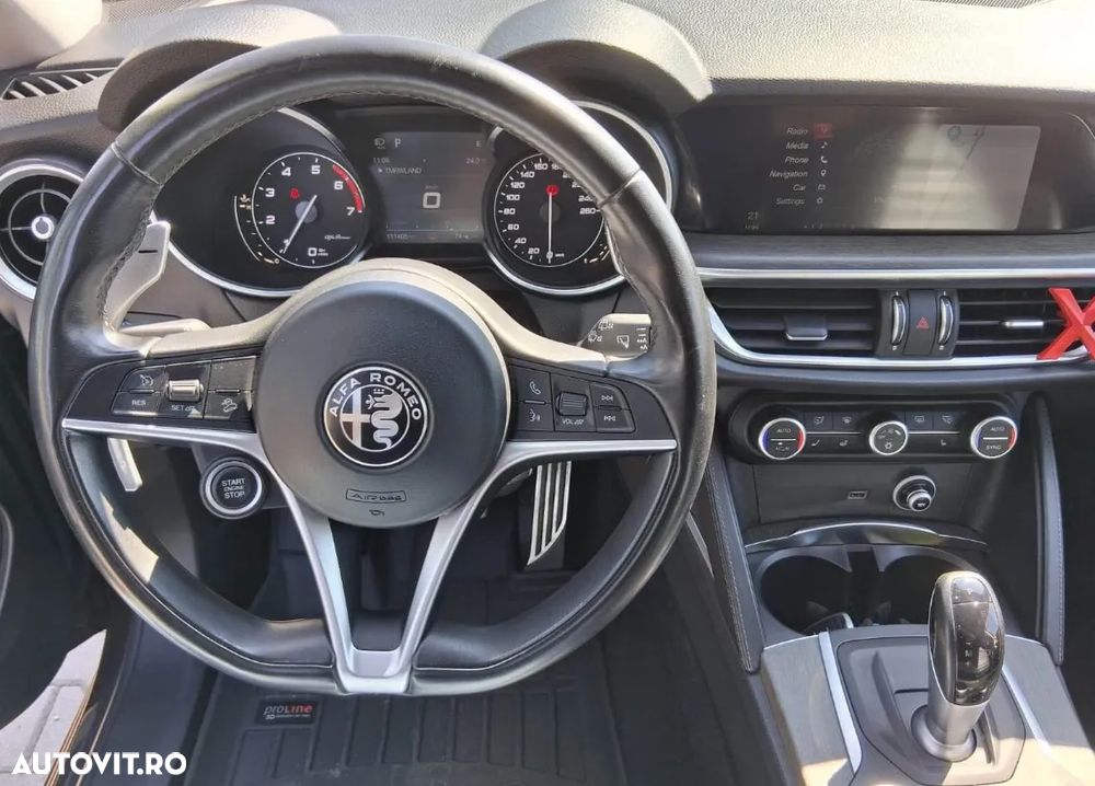Alfa Romeo Stelvio 2.0 Turbo AWD AT8 First Edition - 9